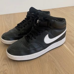 Nike Court Vision Mid Shoes